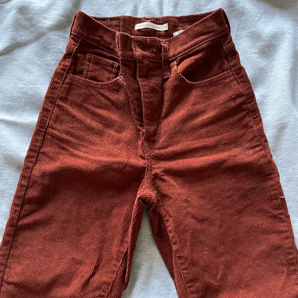 Brown red corduroy mom Levi jeans